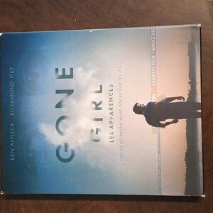 Gone Girl DVD With Book